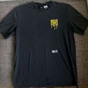 ZARA Men Smiley Dripping Graphic Tee | Size L | Distressed Lightweight